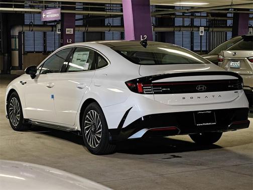 2026 Hyundai SONATA Hybrid SE