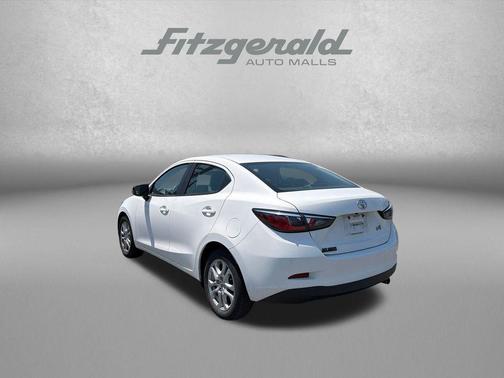 Frost 2018 Toyota Yaris iA Base