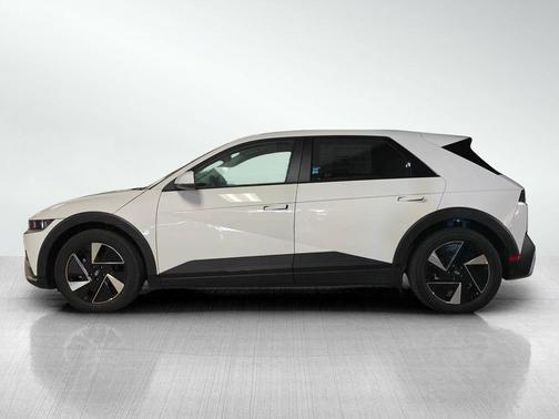 2026 Hyundai IONIQ 5 SE