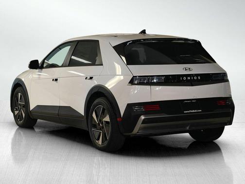 2026 Hyundai IONIQ 5 SE