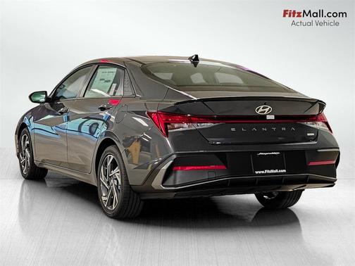 2025 Hyundai ELANTRA Sport