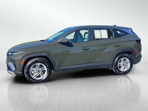 2025 Hyundai TUCSON SE