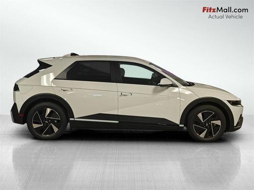 2025 Hyundai IONIQ 5 SE