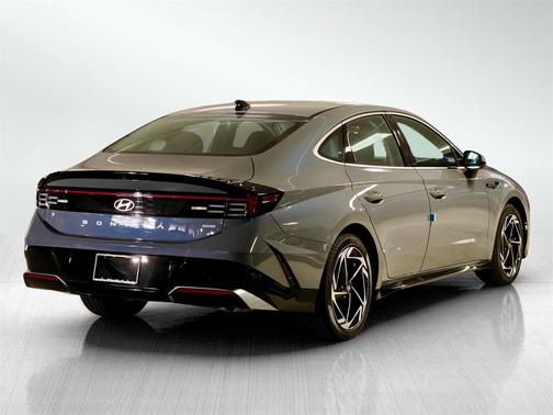 2026 Hyundai SONATA SEL