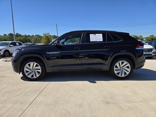 2022 Volkswagen Atlas Cross Sport 3.6 V6 SE w/ Technology