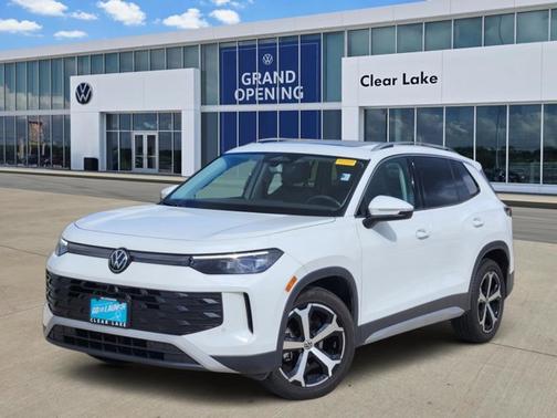 Pure White 2026 Volkswagen Tiguan 2.0T SE