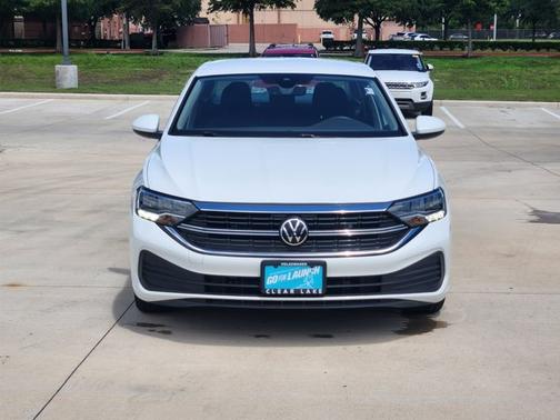 Pure White 2024 Volkswagen Jetta 1.5T S