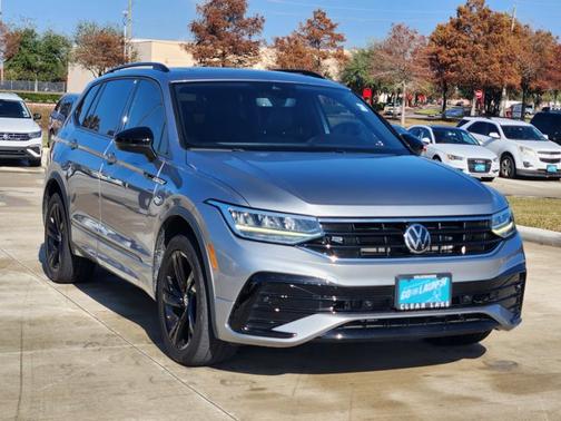 2023 Volkswagen Tiguan 2.0T SE R-Line Black