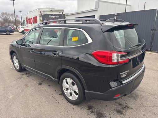 2024 Subaru Ascent Base 8-Passenger