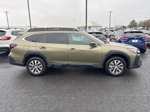 2025 Subaru Outback Premium