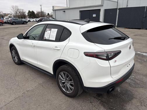 2024 Alfa Romeo Stelvio Sprint AWD