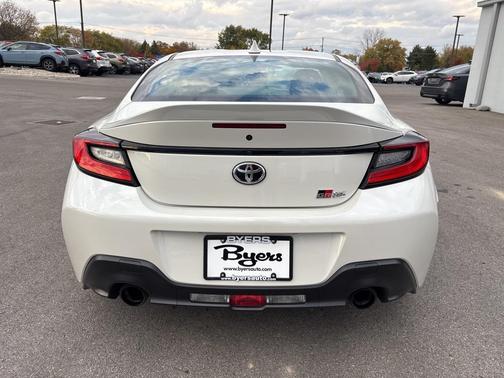 2023 Toyota GR86 Premium