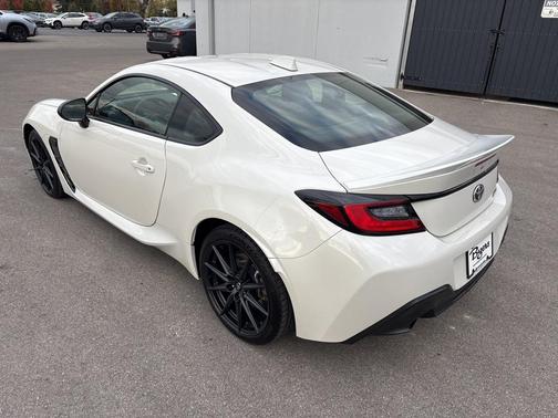 2023 Toyota GR86 Premium