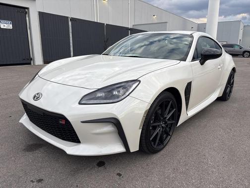 2023 Toyota GR86 Premium