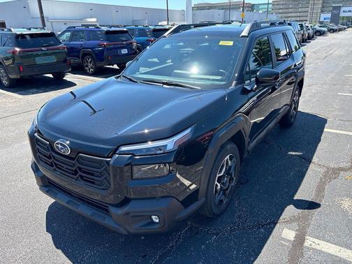 Crystal Black Silica 2026 Subaru Outback Touring