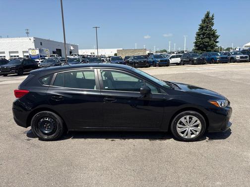 Crystal Black Silica 2018 Subaru Impreza 2.0i