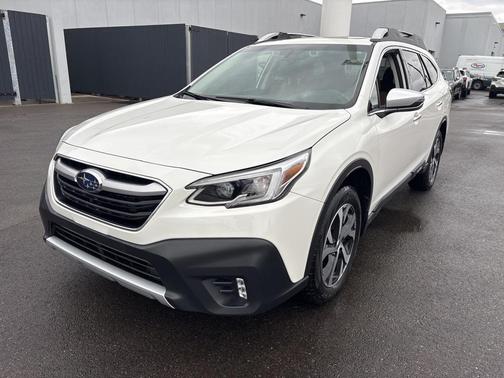 2022 Subaru Outback Touring XT