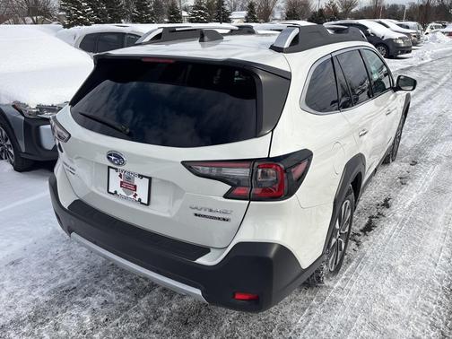 2025 Subaru Outback Touring XT