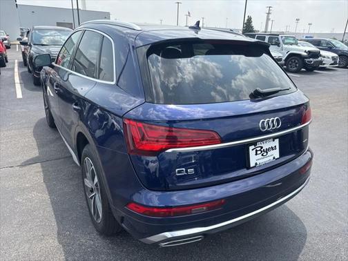 2023 Audi Q5 45 S line Premium Plus