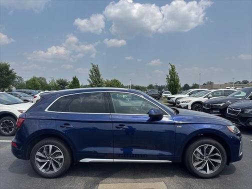2023 Audi Q5 45 S line Premium Plus