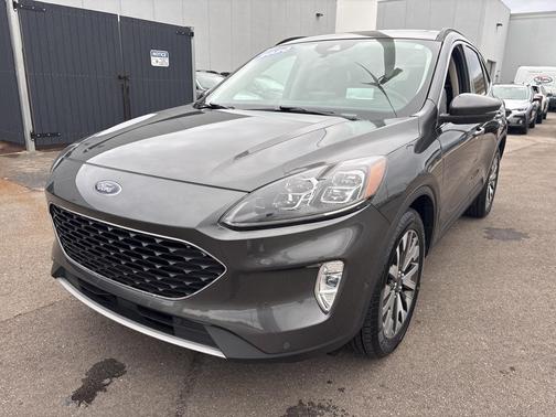2020 Ford Escape Titanium