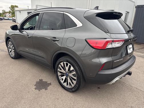 2020 Ford Escape Titanium
