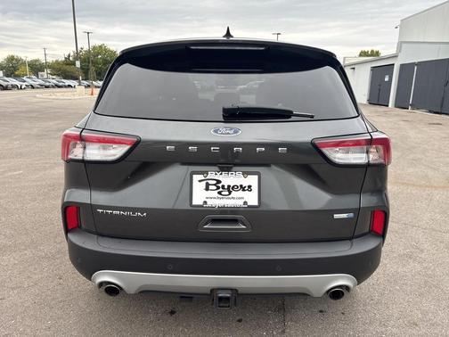 2020 Ford Escape Titanium