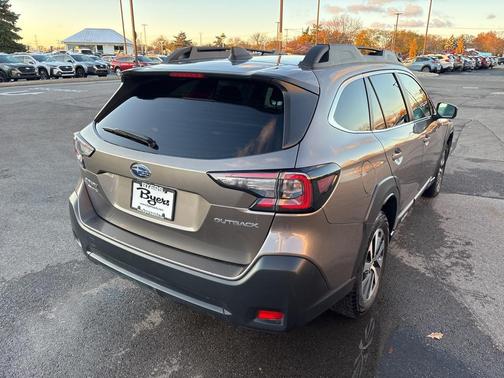 2023 Subaru Outback Premium