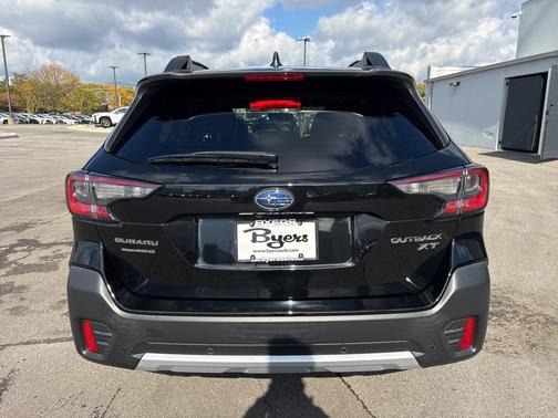 2022 Subaru Outback Limited XT