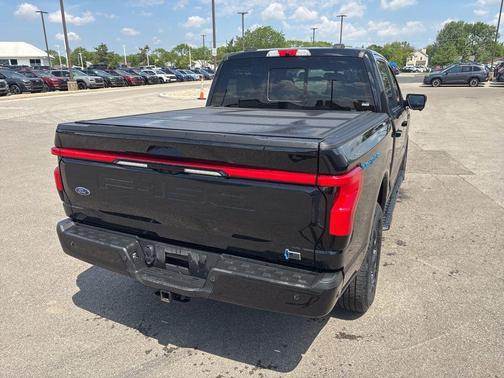 Agate Black Metallic 2022 Ford F-150 Lightning LARIAT