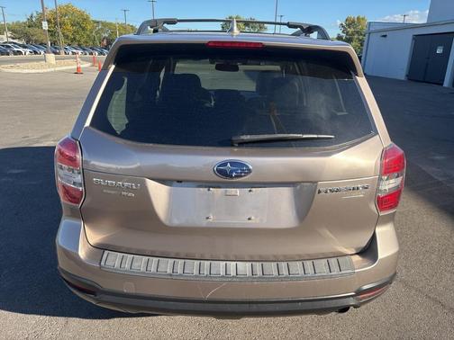 2016 Subaru Forester 2.5i Touring