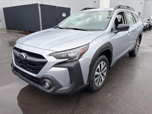 2023 Subaru Outback Base