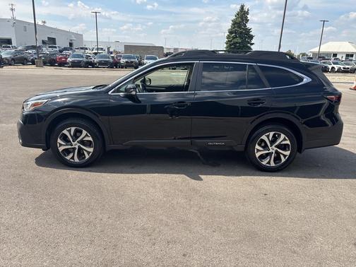 2022 Subaru Outback Limited XT