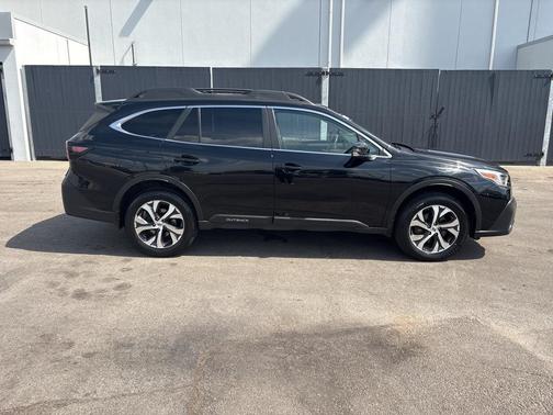2022 Subaru Outback Limited XT