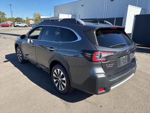 2023 Subaru Outback Touring