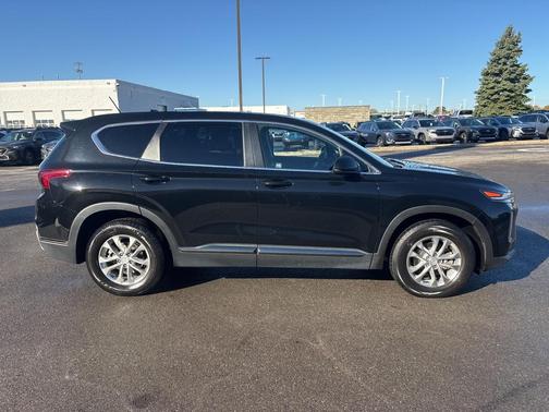 2019 Hyundai SANTA FE SE 2.4