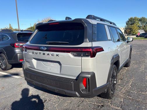 River Rock Pearl 2026 Subaru Outback Limited XT