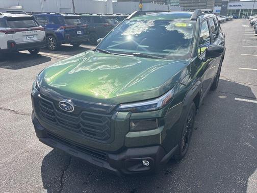 Deep Emerald Green Pearl 2026 Subaru Outback Limited XT