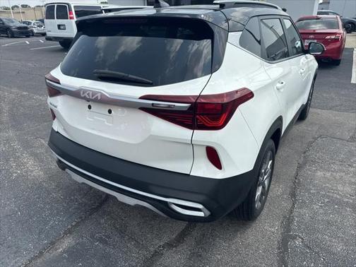 2022 Kia Seltos S
