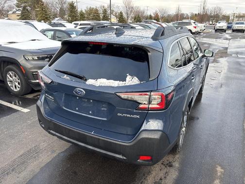 2024 Subaru Outback Premium