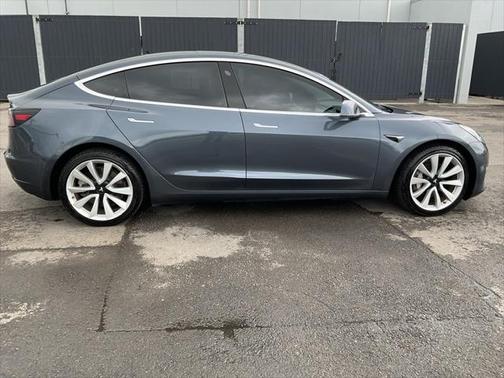 2020 Tesla Model 3 Long Range