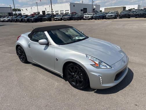 Brilliant Silver 2016 Nissan 370Z Base