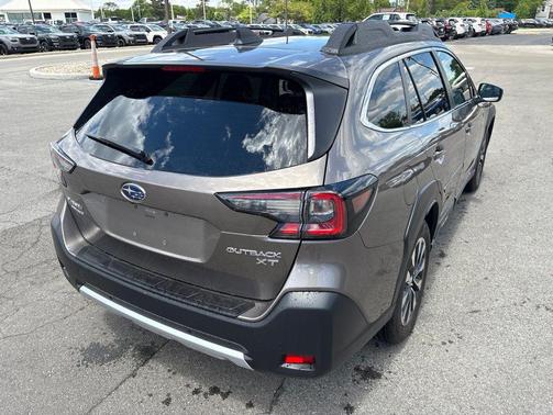Brilliant Bronze Metallic 2024 Subaru Outback Limited XT