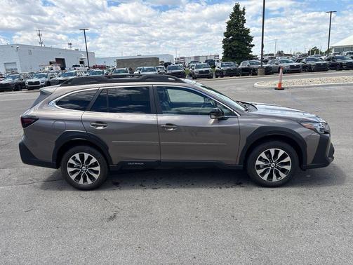 Brilliant Bronze Metallic 2024 Subaru Outback Limited XT