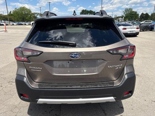 Brilliant Bronze Metallic 2024 Subaru Outback Limited XT