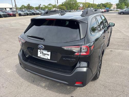 Crystal Black Silica 2024 Subaru Outback Onyx Edition XT