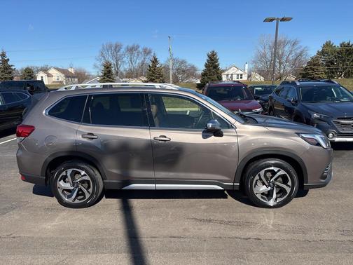 2023 Subaru Forester Touring