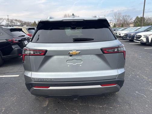 Sterling Gray Metallic 2025 Chevrolet Equinox 1LT