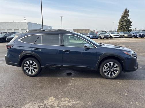 2025 Subaru Outback Touring
