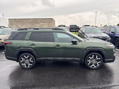 Deep Emerald Green Pearl 2026 Subaru Outback Touring XT